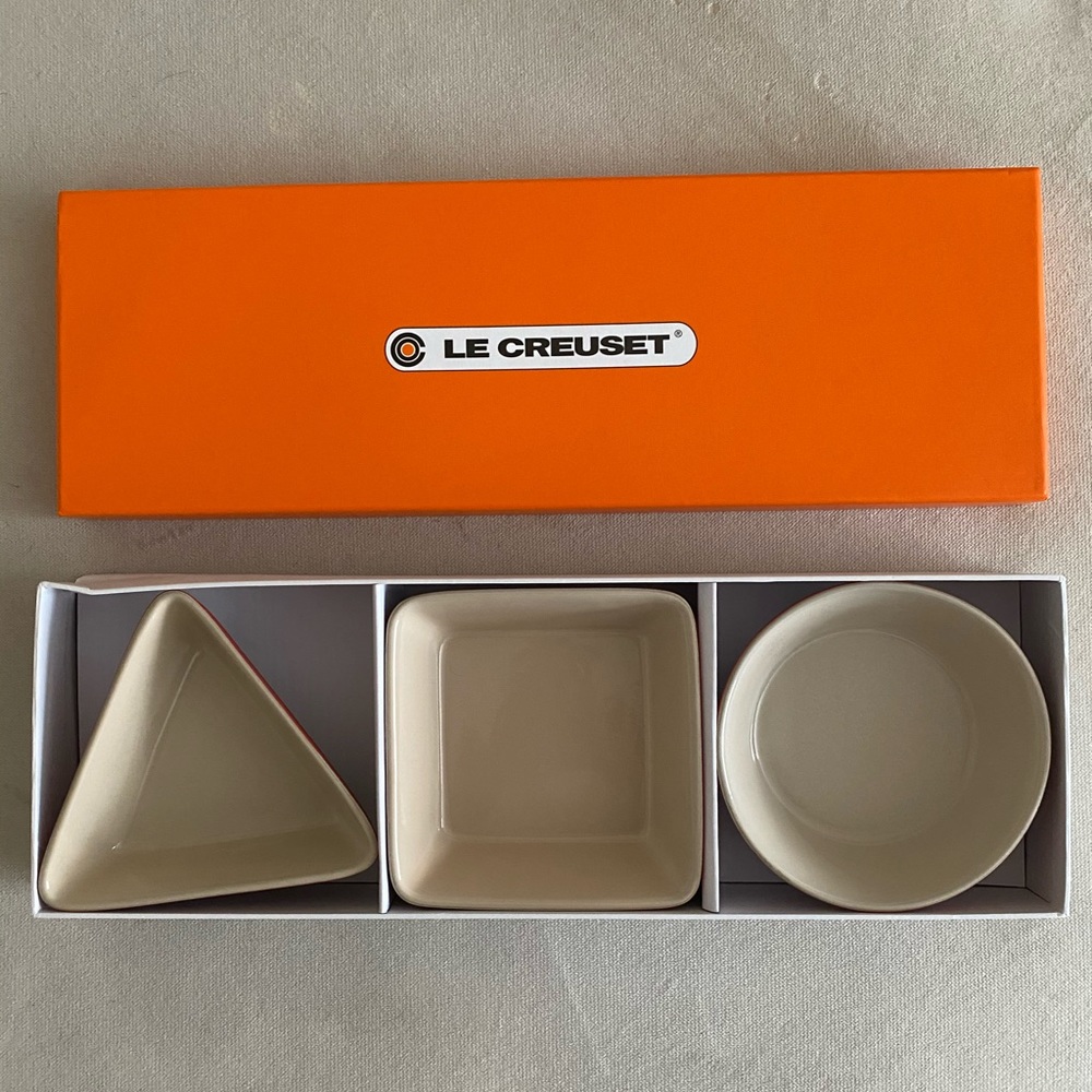 Le Creuset Tapas Dishes in Cerise